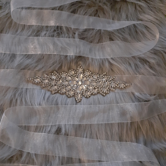 Accessories - ((1 LEFT))STUNNING Bridal Sash💐